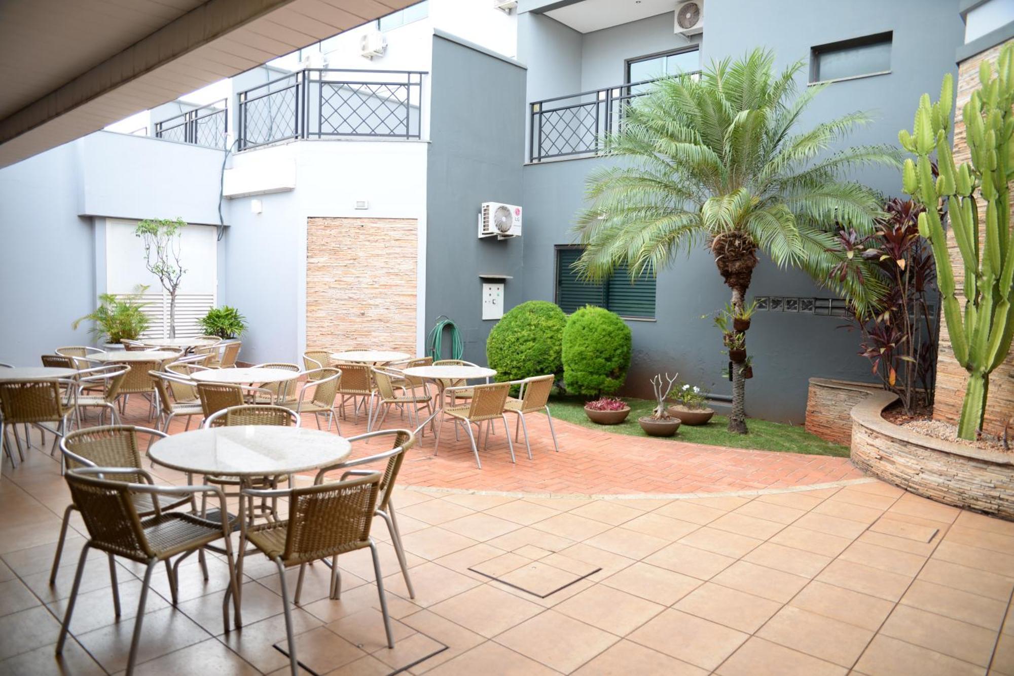 Carlton Plaza Hotel Uberlândia Exterior foto